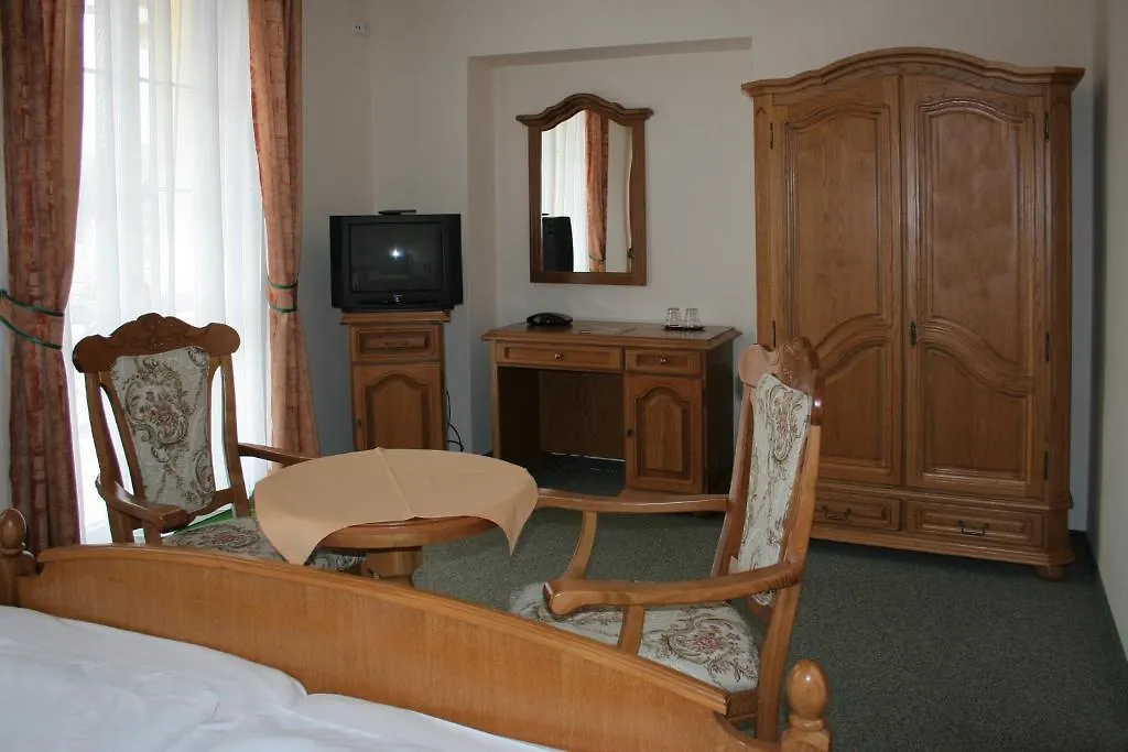 Konukevi Villa Rosa Karlovy Vary